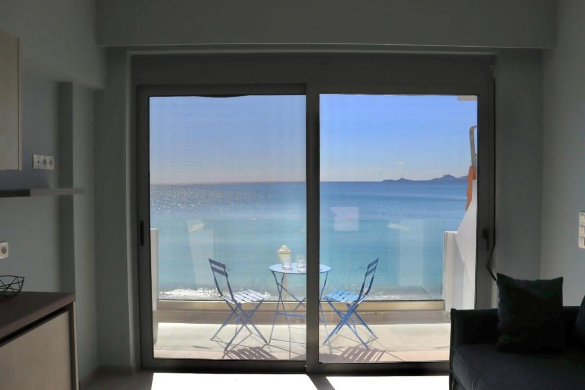 Apartmán Charaki Sea Breeze Modern Studio With A Refreshing Balcony View Exteriér fotografie